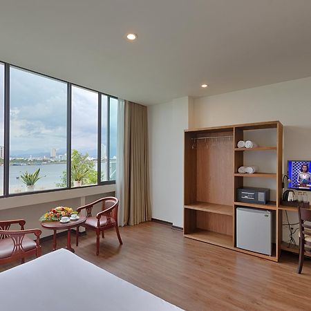 ไวทาลิส ริเวอร์ไซด์ โฮเต็ล Hotel ดานัง ภายนอก รูปภาพ