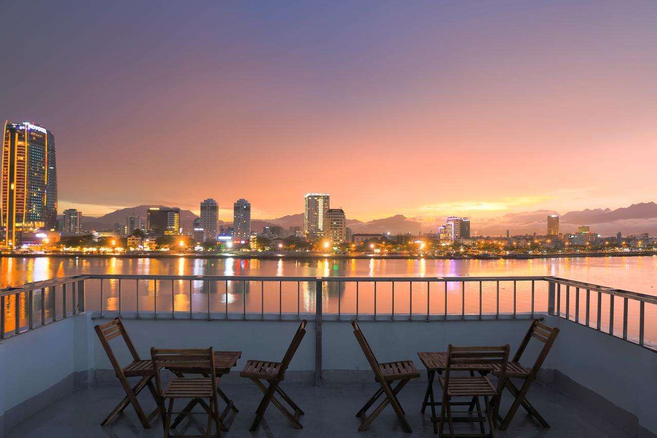 ไวทาลิส ริเวอร์ไซด์ โฮเต็ล Hotel ดานัง ภายนอก รูปภาพ